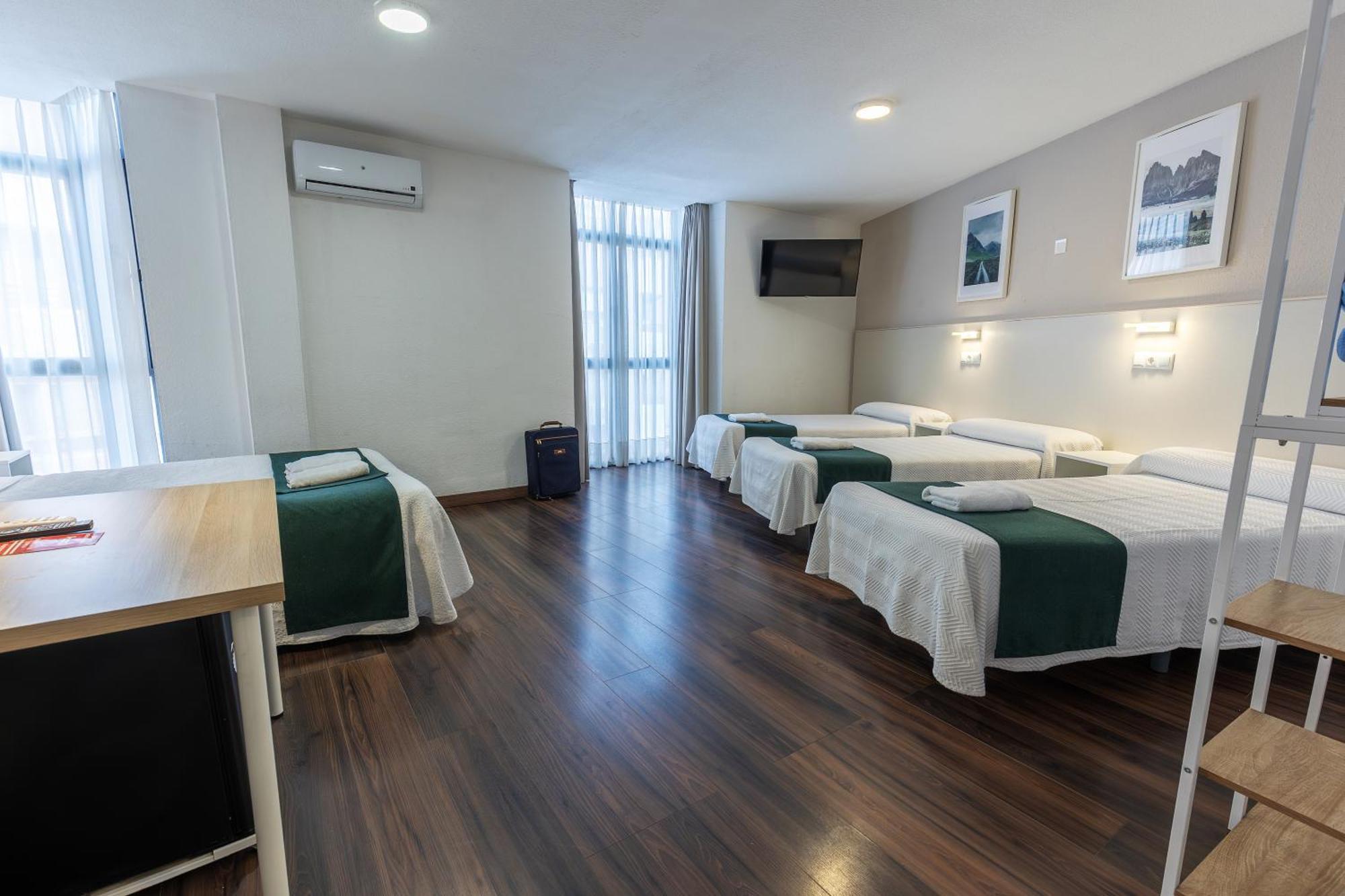 Hostal Gran Via Pinto Εξωτερικό φωτογραφία