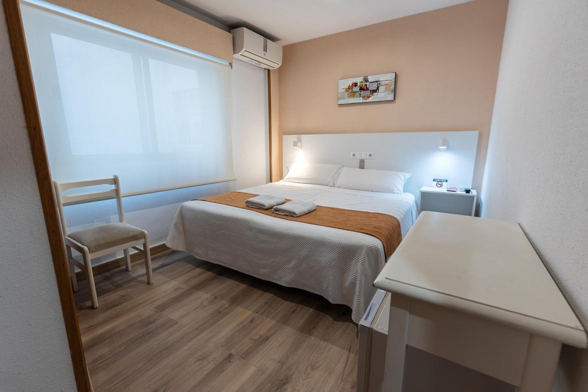 Hostal Gran Via Pinto Εξωτερικό φωτογραφία